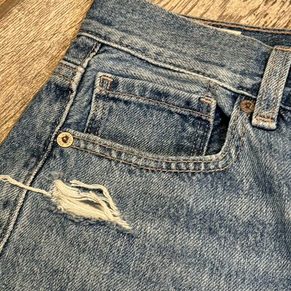 American Eagle NWT Relaxed Mom Jean Size 2/26W - Picture 6 of 9